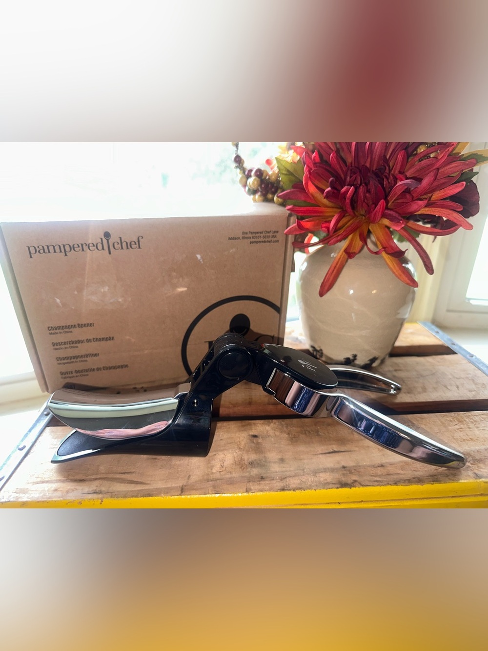Pampered Chef Champagne Opener #1597 - NIB Drink Bottle Open Retired - Picture 2 of 7